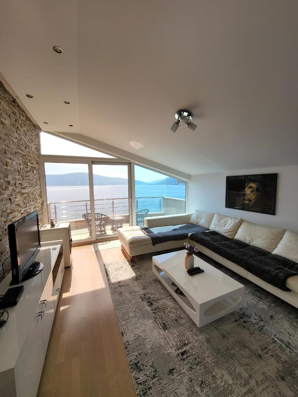 Matkovic Residence 蒂瓦特 外观 照片